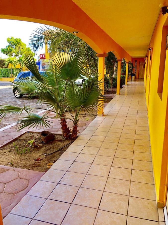 Hotel Posadas Del Ryal Сьюдад-Конститусьон Экстерьер фото