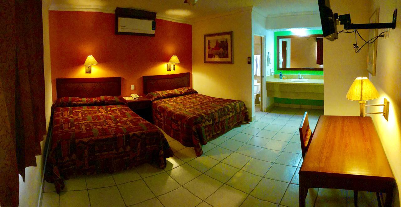 Hotel Posadas Del Ryal Сьюдад-Конститусьон Экстерьер фото
